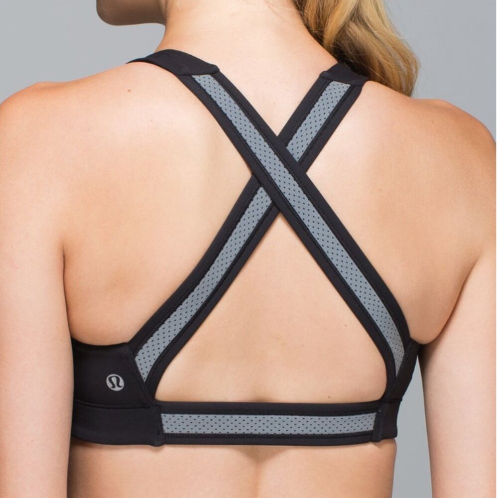 Lululemon In A Flash Bra II Reflective Size 4 NWT